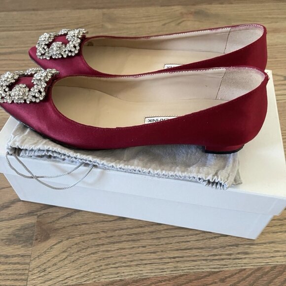 Manolo Blahnik Hangisi Satin Red Flats - Picture 2 of 6
